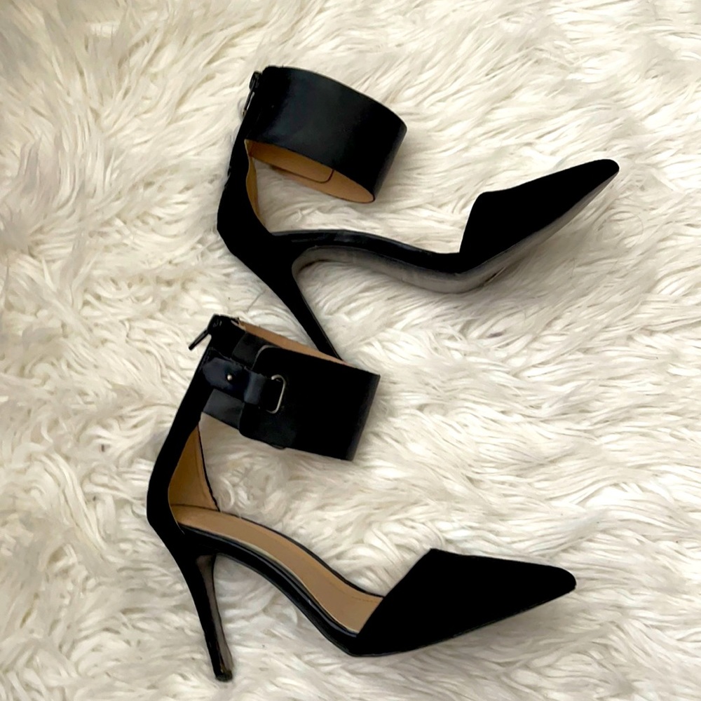 Zara Black Pointed Toe Ankle Strap Heels